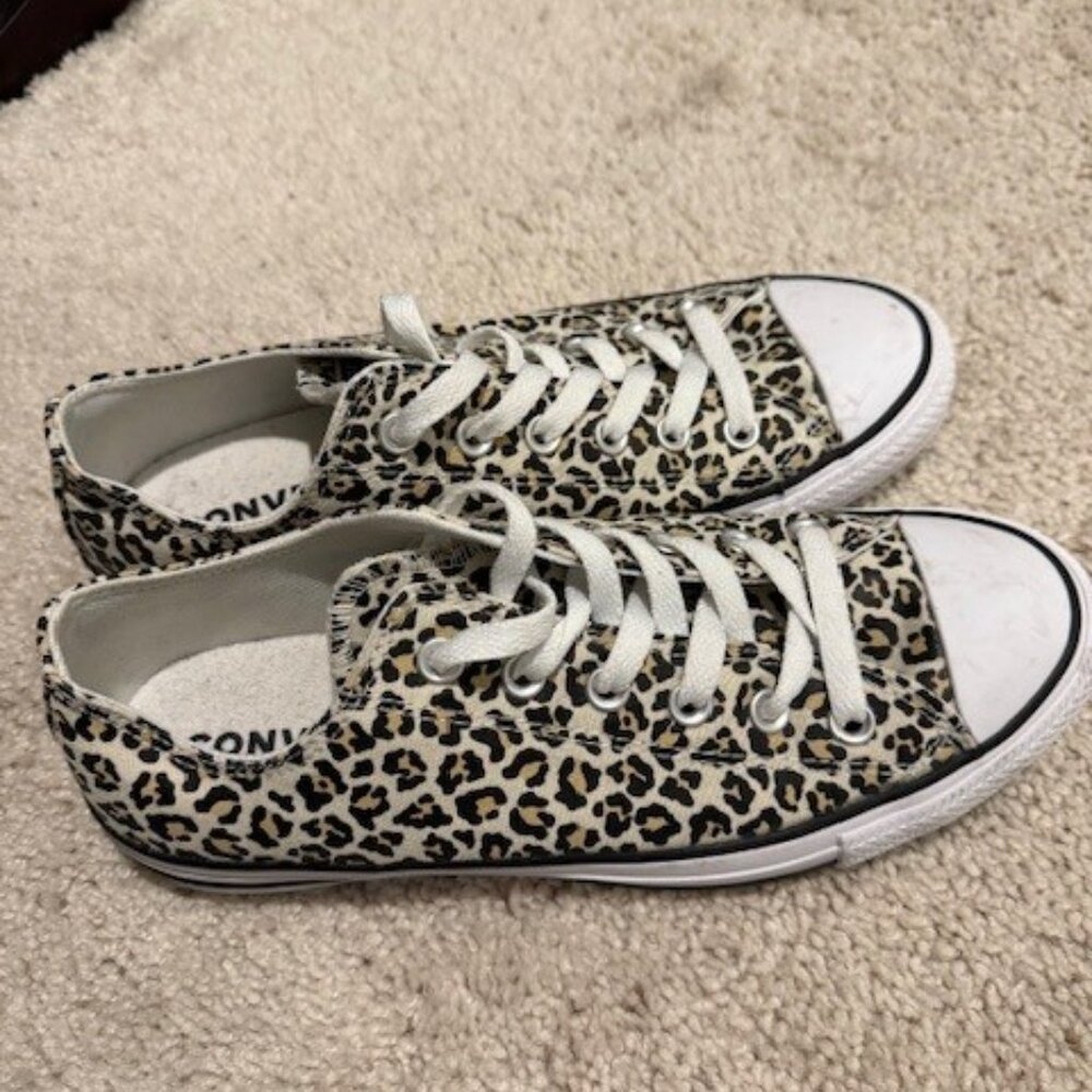 Brand NEW! Chuck Taylor All Star Leopard Print, Mens 7/Womens 9
